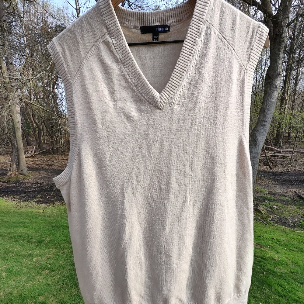 Merino Wool Light Sweater Vest V-Neck Tan Beige Murano XL Academic Preppy